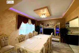 Къща в Русе, Родина 3
