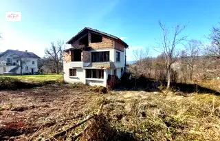 Къща в Габрово, Шенини