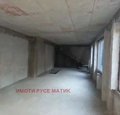 Снимка 3 — Къща в Русе, Широк център