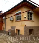 Къща в Пазарджик, Ябълките