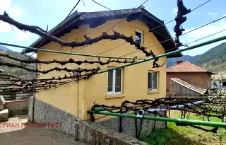 Къща в Благоевград, с. Места
