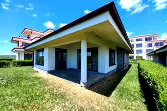 Къща в Бургас, Ахелой