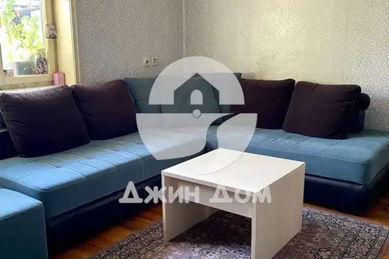 Къща в Бургас, Айтос