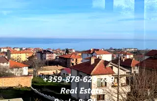 Къща в Бургас, Обзор