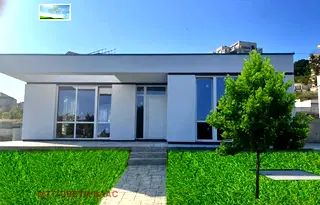 Къща в Бургас, Свети Влас