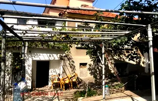 Къща в Бургас, Свети Влас