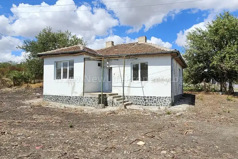 Къща в Бургас, с. Дюлево