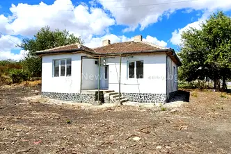 Къща в Бургас, с. Дюлево