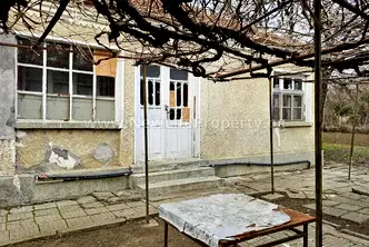 Къща в Бургас, с. Гюльовца