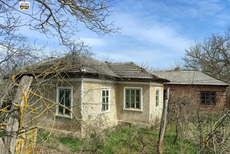 House in Oblast Dobrich, Izvorovo