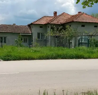 Снимка 2 — Къща в Добрич, с. Нова Камена