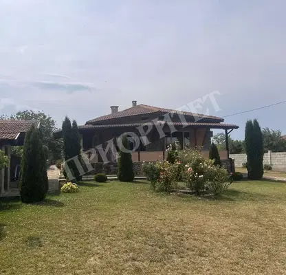 Photo 2 — House in Oblast Dobrich, Slaveevo