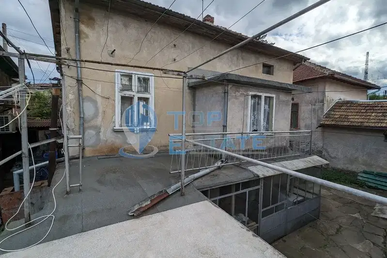 House in Oblast Gabrovo, Plachkovci