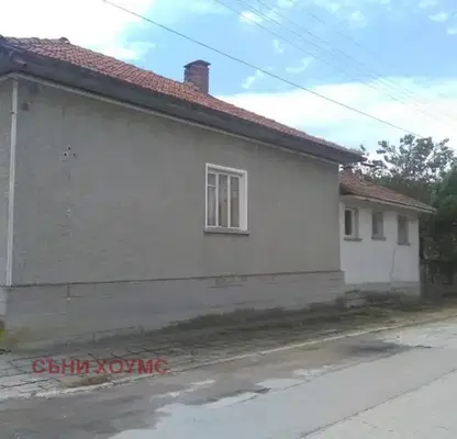Снимка 2 — Къща в Габрово, с. Буря