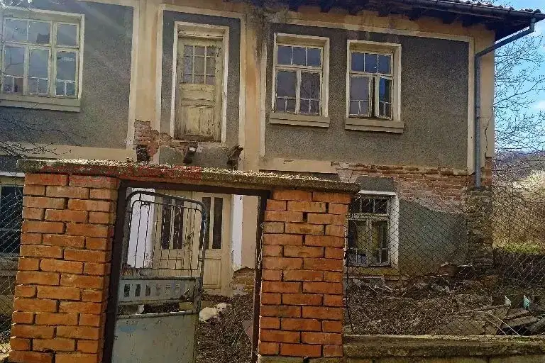 Къща в Габрово, с. Дамяново