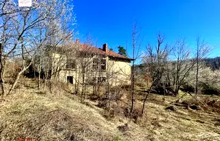 Къща в Габрово, с. Лесичарка