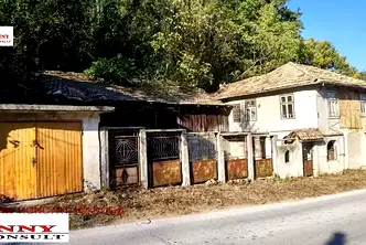 Къща в Габрово, с. Орловци