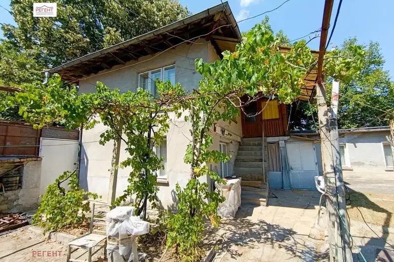 Къща в Габрово, с. Яворец