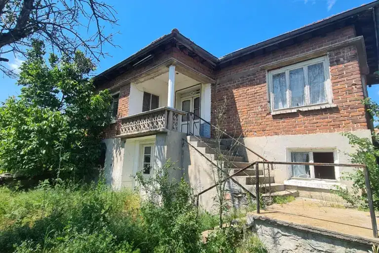 House in Oblast Haskovo, Klokotnica