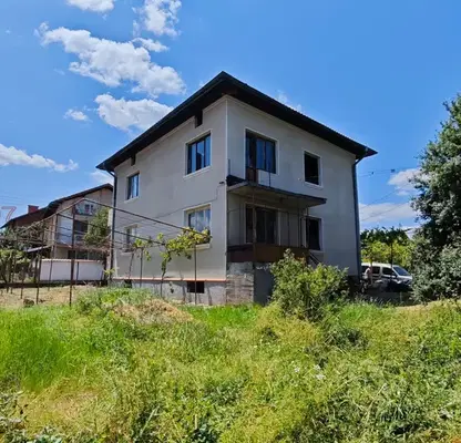 Снимка 2 — Къща в Кюстендил, с. Соволяно