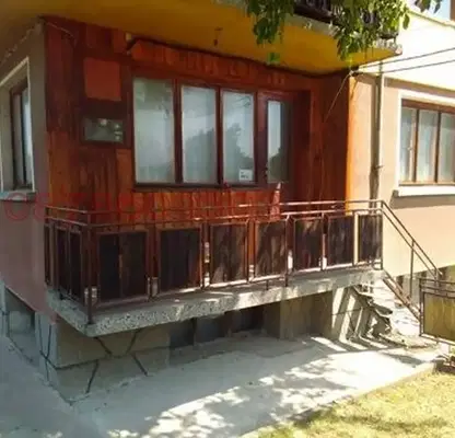 Photo 2 — House in Oblast Lovech, Lukovit