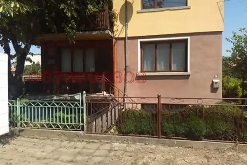 House in Oblast Lovech, Lukovit