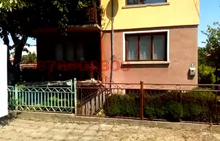 Къща в Ловеч, Луковит
