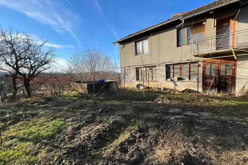 House in Oblast Lovech, Troyan