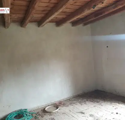 Photo 5 — 6-room house in Chavdartsi village, Lovech region, with a canopy