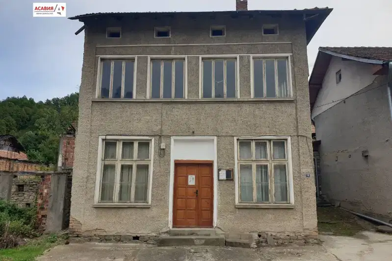 House in Oblast Lovech, Oreshak