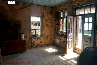 Къща в Ловеч, с. Орешак