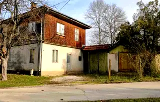 Къща в Ловеч, с. Орешак