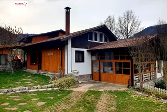 Къща в Ловеч, с. Рибарица