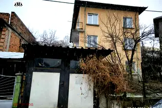 Къща в Монтана, Вършец