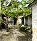 Къща в Пазарджик, Пещера