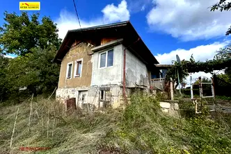 Къща в Перник, с. Байкалско