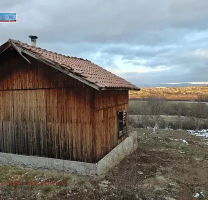 Снимка 3 — Къща в Перник, с. Борнарево