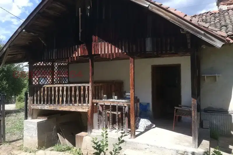 Къща в Перник, с. Горна Диканя