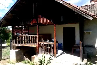 Къща в Перник, с. Горна Диканя