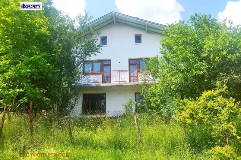 Къща в Перник, с. Туроковци