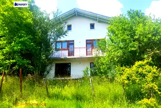 Къща в Перник, с. Туроковци