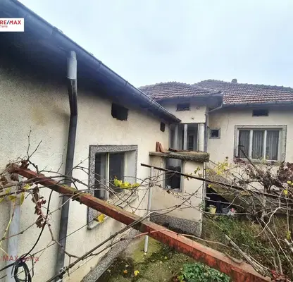 Photo 3 — House in Oblast Pleven, с. Петокладенци