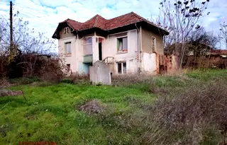 Къща в Плевен, с. Вълчитрън