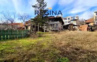 Къща в Пловдив, Карлово