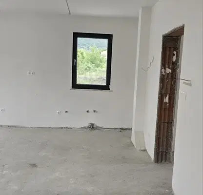 Снимка 4 — Двуетажна къща с 3 спални в село Марково, област Пловдив