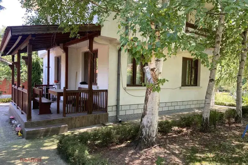 Къща в Пловдив, с. Нови извор