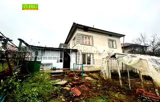 Къща в Русе, с. Баниска