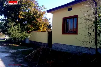 Къща в Русе, с. Бръшлен