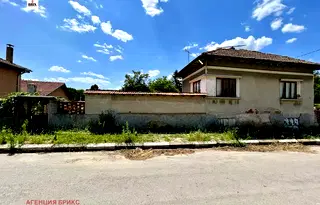 Къща в Русе, с. Мечка
