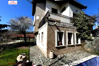 Къща в Русе, с. Николово